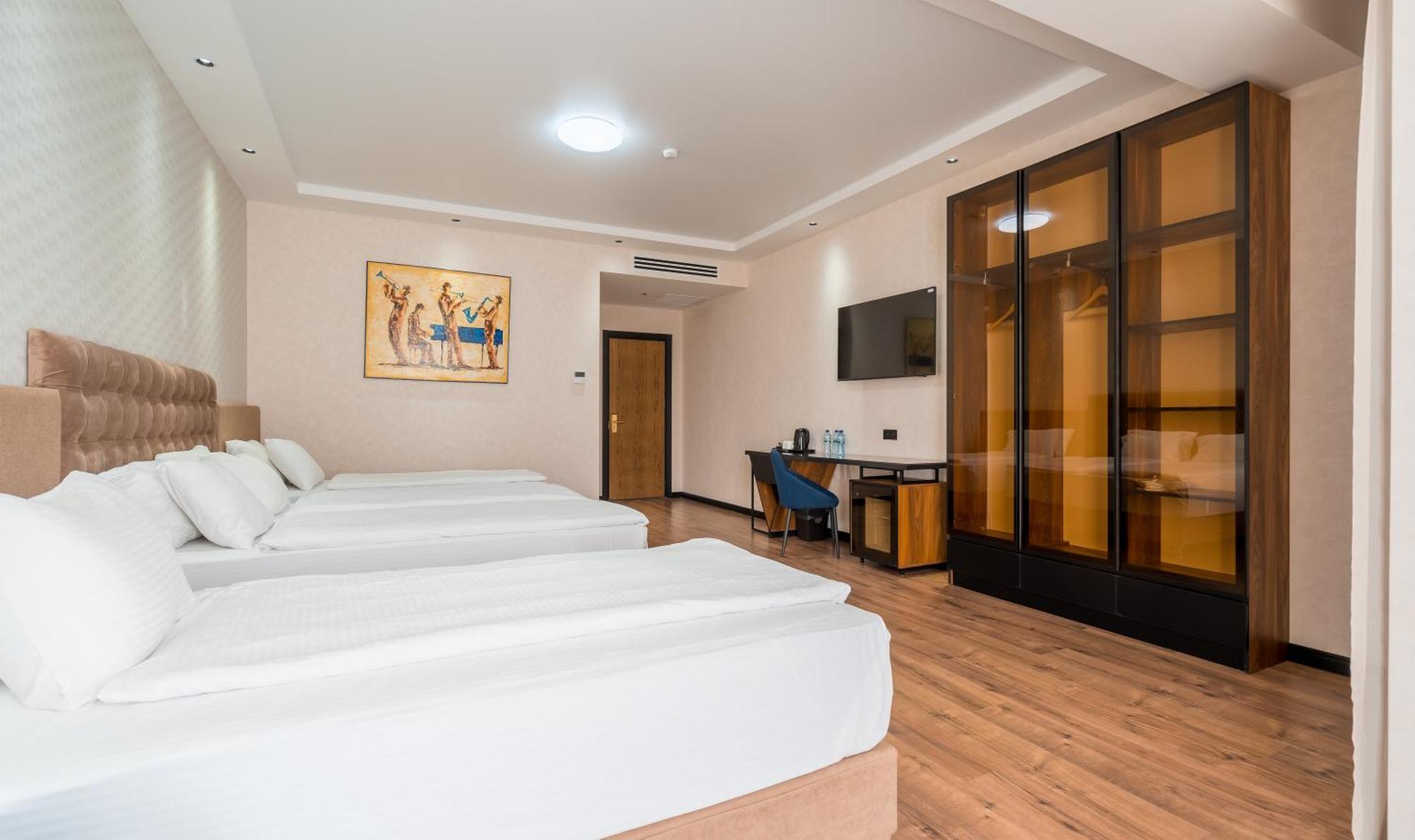 Olympus Hotel By Umbrella Tbilisi Esterno foto