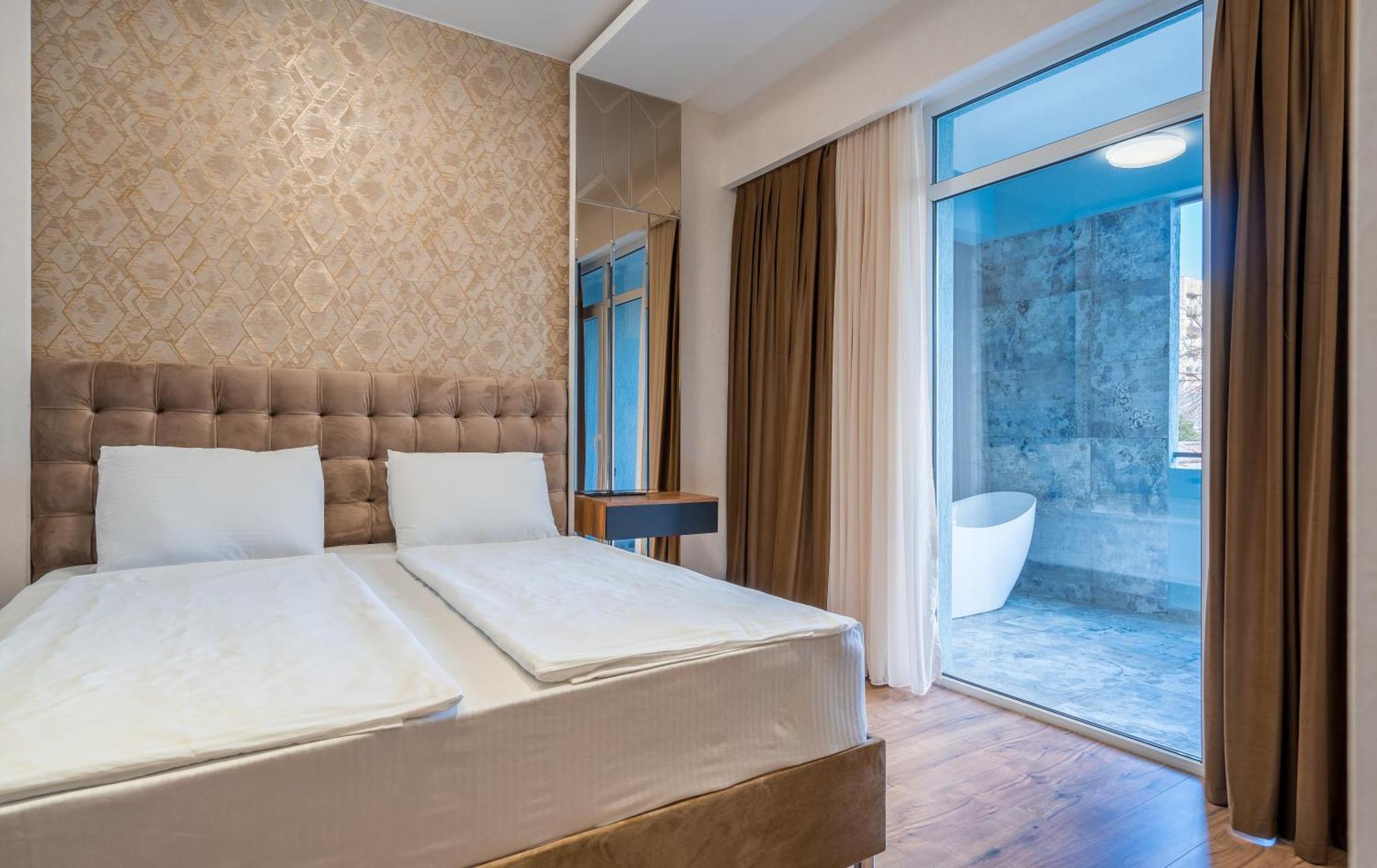 Olympus Hotel By Umbrella Tbilisi Esterno foto
